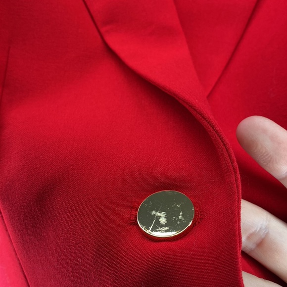 Women’s 2P Calvin Klein Red Blazer with shoulder pads - Picture 4 of 4
